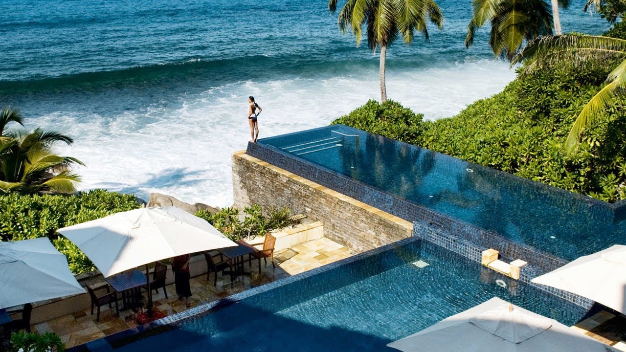 Seychelles resort pool