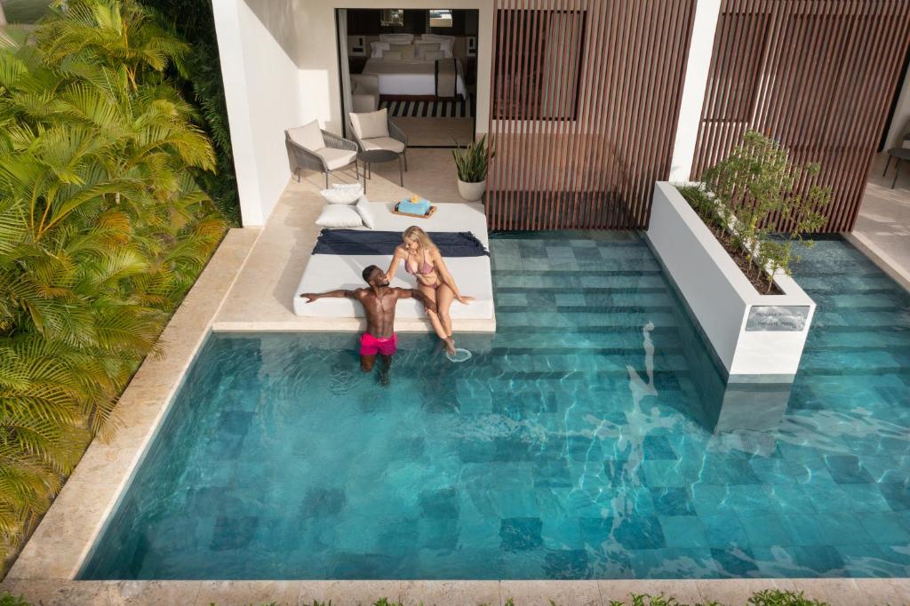 Live Aqua Beach Resort with private pool