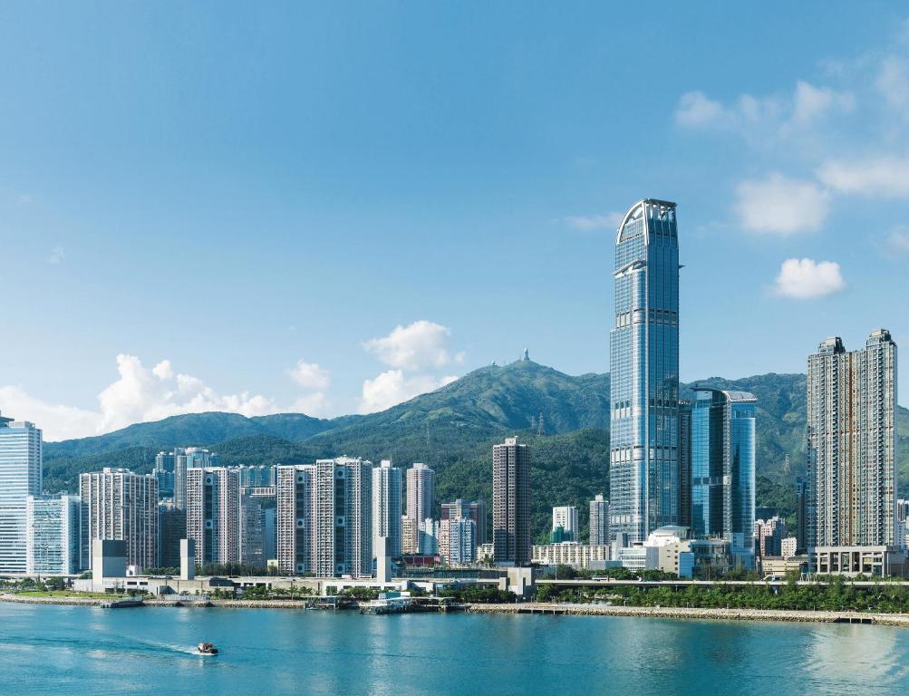 Nina Hotel Tsuen Wan West