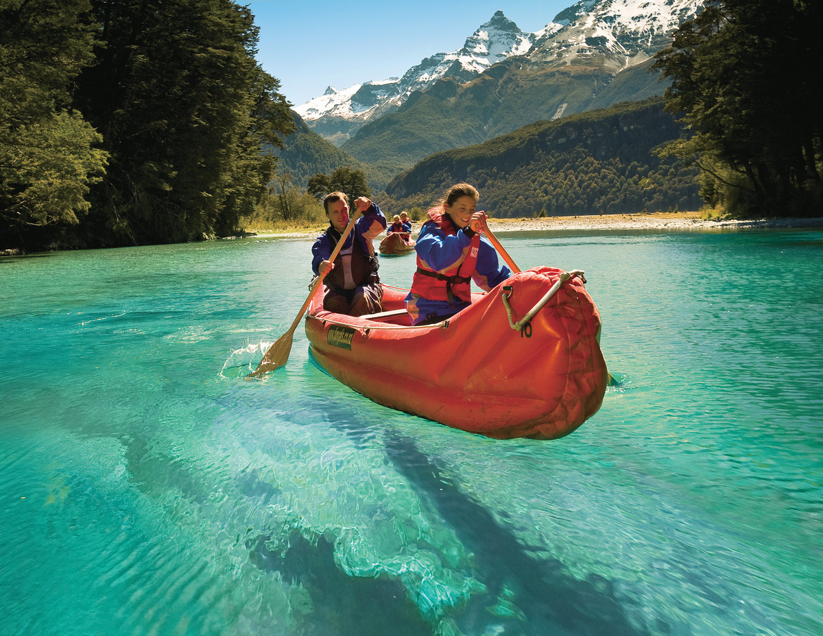 People canoeing