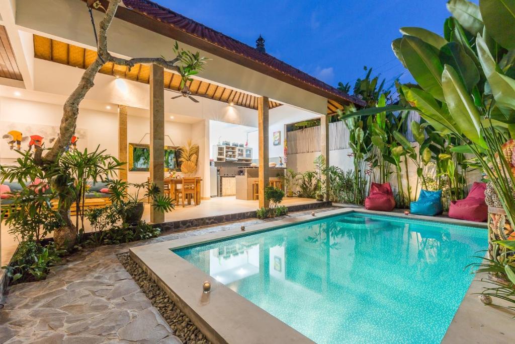 Private pool