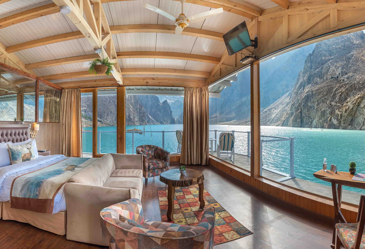 Luxus Hunza Attabad Lake Resort