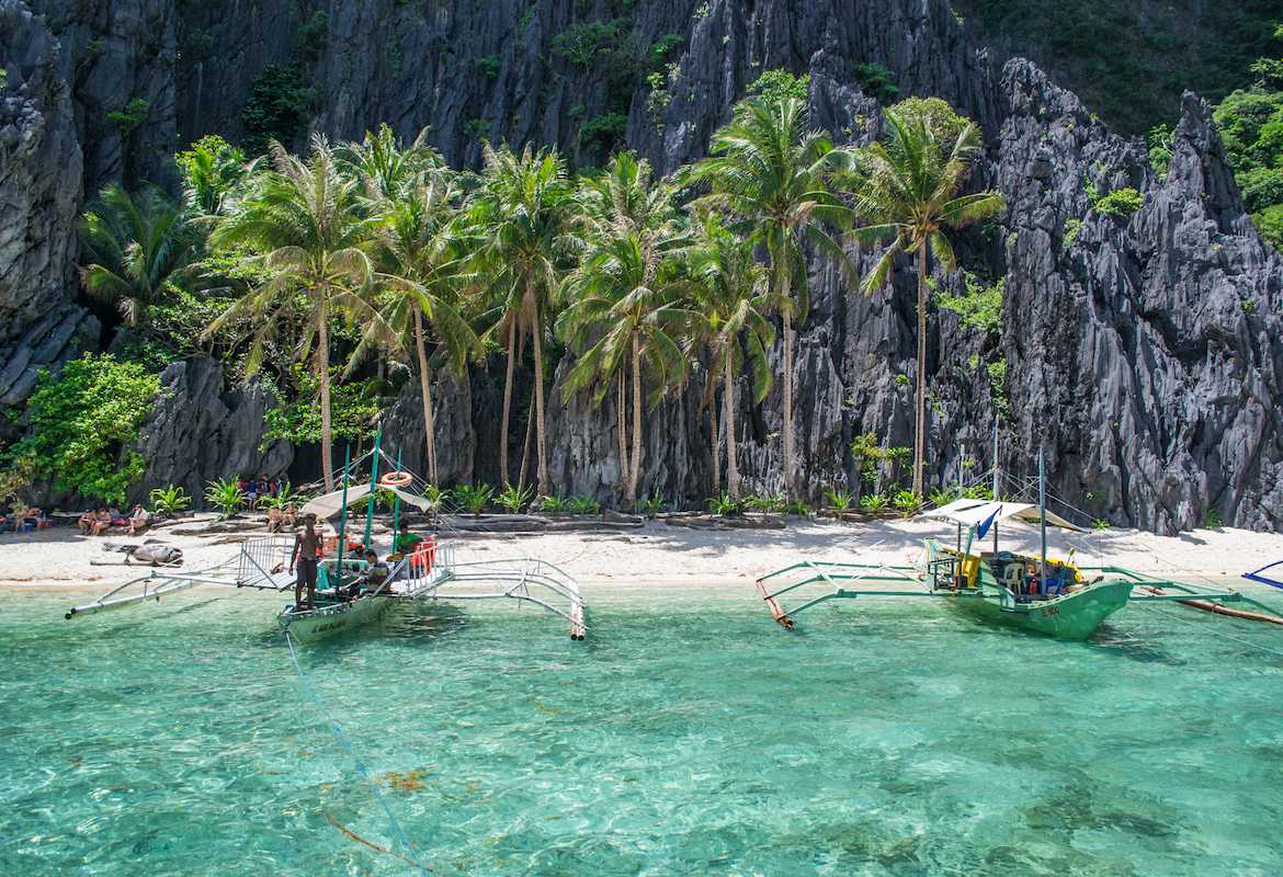 Philippines tour boats