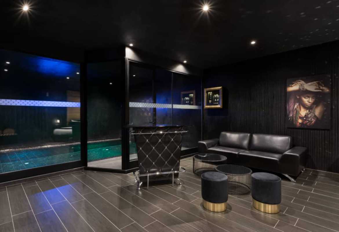 Room with a private pool