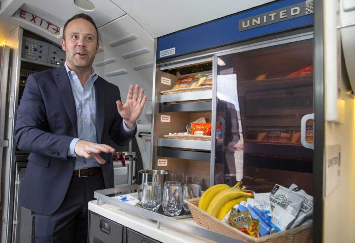 Snack bar on United Airlines Flight