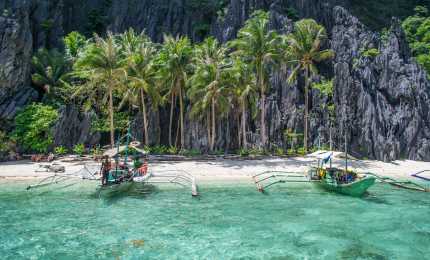 Philippines tour boats