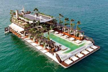 Yona floating beach club
